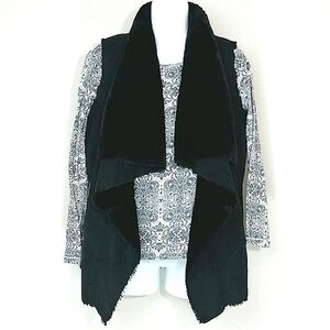 db Black Faux Fur Microsuede Vest S Open Front High Low Hem Cozy Layering